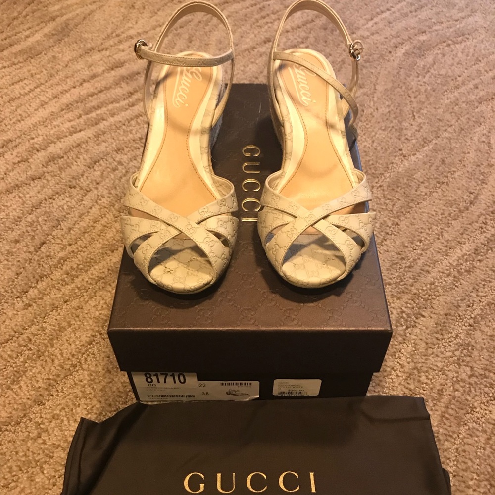 Gucci espadrilles wedge sandals in mystic white